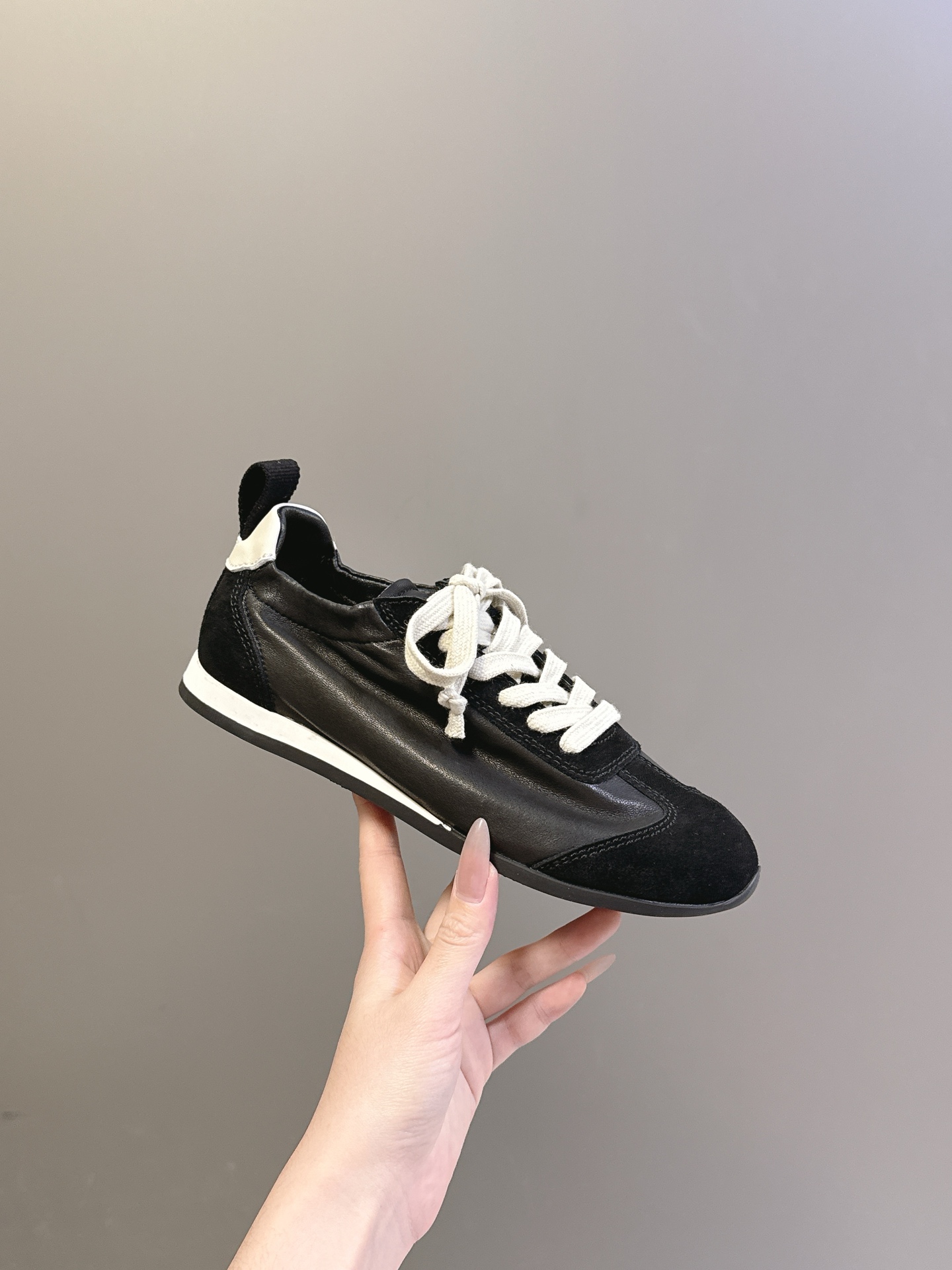 Women's high heels